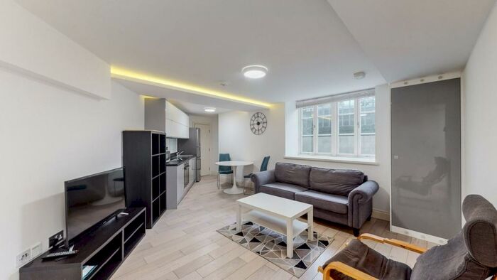 2 Bedroom Apartment To Rent In Anglers Lane, NW5