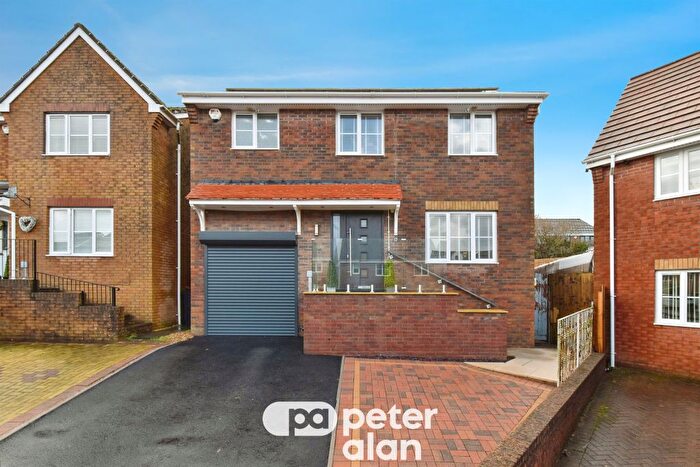 4 Bedroom Detached House For Sale In Hawthorn Drive, Merthyr Tydfil, CF47
