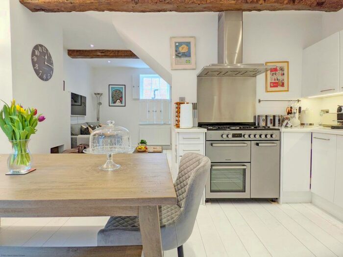 3 Bedroom Terraced House To Rent In Lion Street, Chichester, PO19