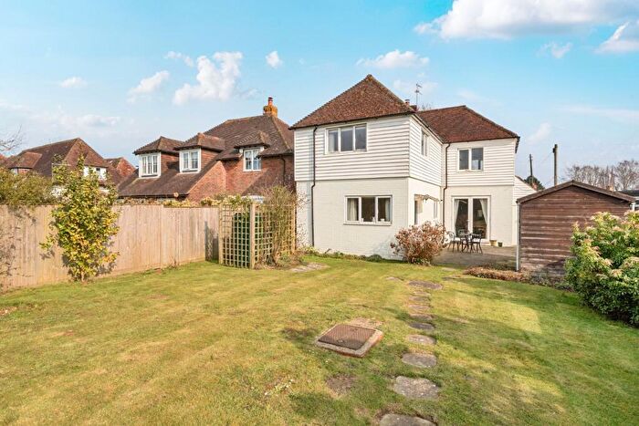 4 Bedroom Detached House To Rent In Minnis Lane, Stelling Minnis, Canterbury, Kent, CT4