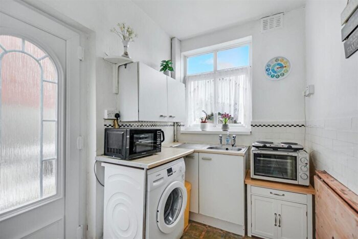 3 Bedroom Semi-Detached House For Sale In Bennett Street, Long Eaton, NG10