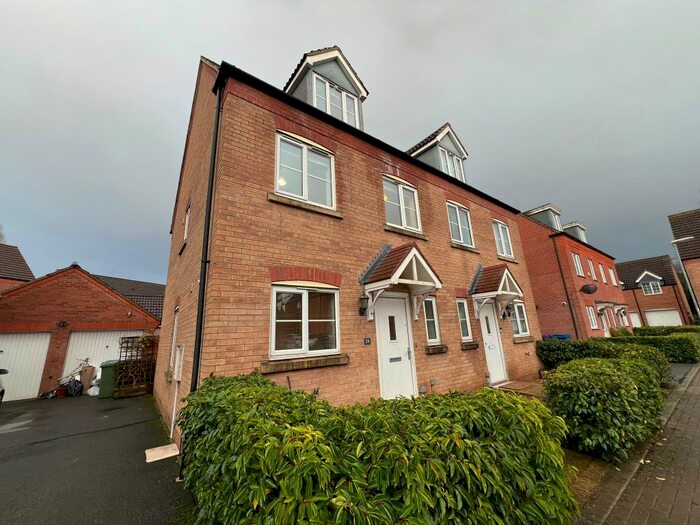 3 Bedroom End Of Terrace House To Rent In Florin Drive, Boston, PE21