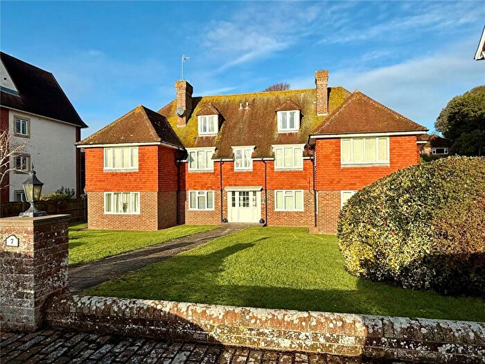 2 Bedroom Apartment For Sale In Chatsworth Gardens, Meads, Eastbourne, BN20