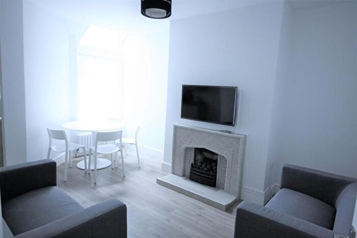 4 Bedroom Private Hall To Rent In Wingate Saul Road, Lancaster, LA1