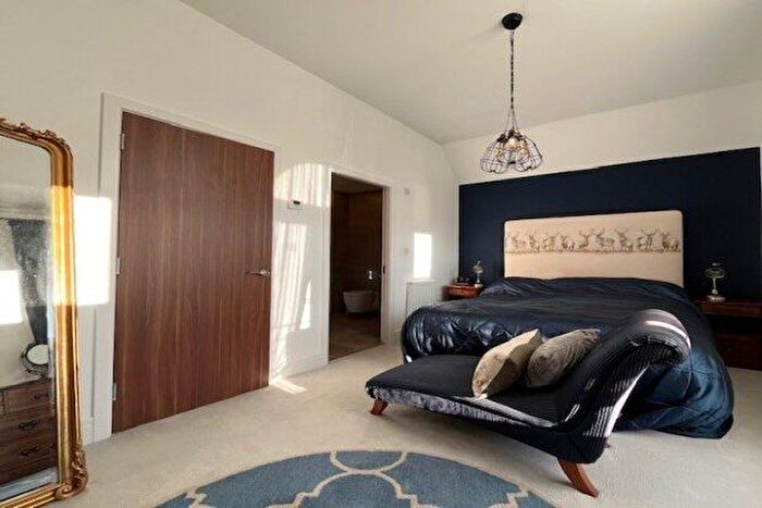 3 Bedroom Terraced House To Rent In Bailey Grove, Greenock, PA16