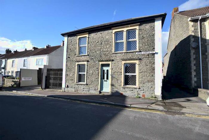 3 Bedroom Detached House To Rent In Upper Station Road, Staple Hill, Bristol, BS16
