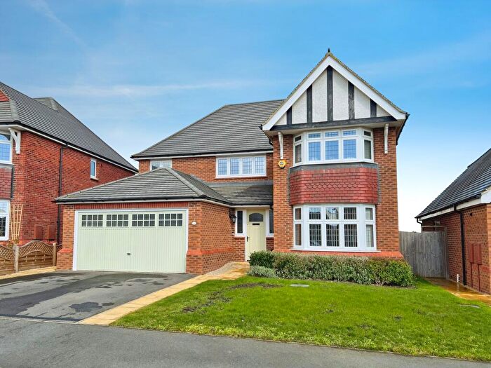 4 Bedroom Detached House For Sale In Lionheart Lane, Burton-on-trent, DE13