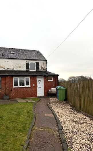 2 Bedroom Detached House To Rent In High Street, Neilston, Glasgow, G78