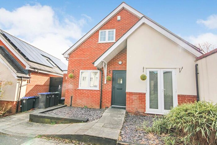 3 Bedroom Detached House To Rent In Bishops Reach, Allington, SP4