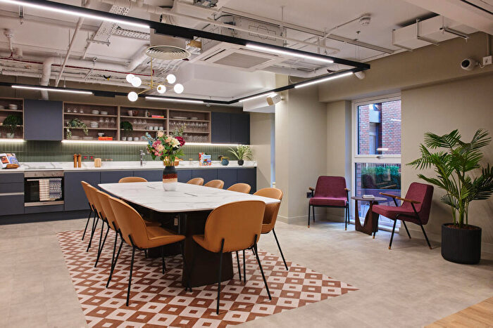 1 Bedroom Flat To Rent In Gough Street, Birmingham, B1