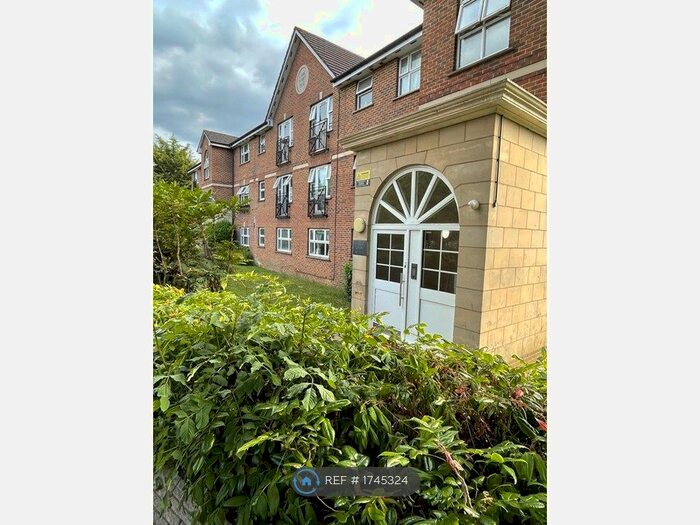 1 Bedroom Flat To Rent In Mardale Court, London, NW7