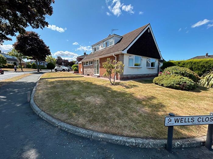 3 Bedroom Bungalow To Rent In Andrew Road, Titpton, West Midlands, DY4