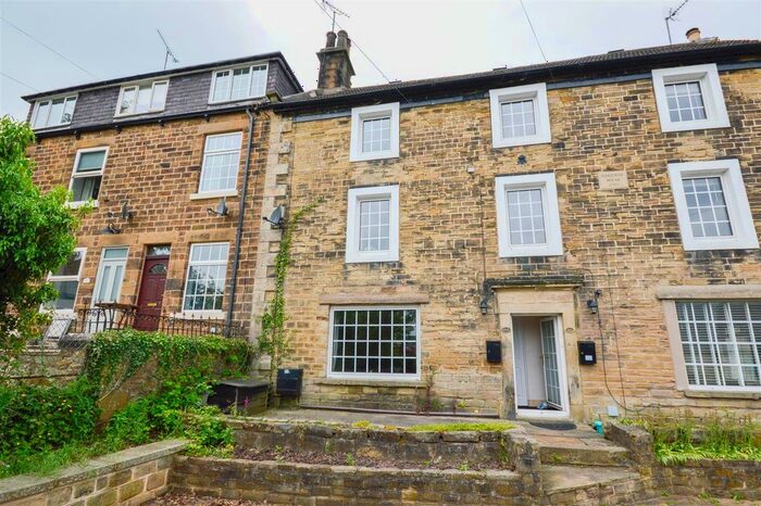 3 Bedroom Maisonette To Rent In Main Road, Ridgeway, S12