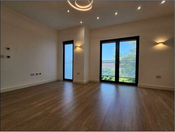 1 Bedroom Apartment To Rent In Windlesham, Null, GU20