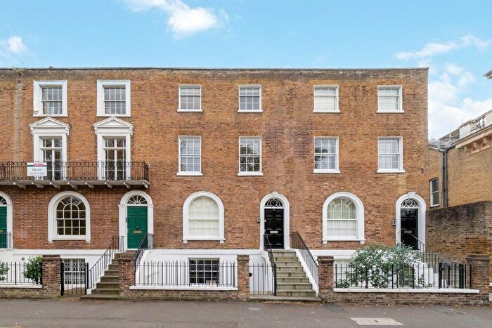 2 Bedroom Flat For Sale In Heathfield Terrace, Chiswick, London, W4