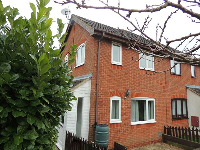 1 Bedroom Cluster House To Rent In Denchworth Court, Emerson Valley, MK4