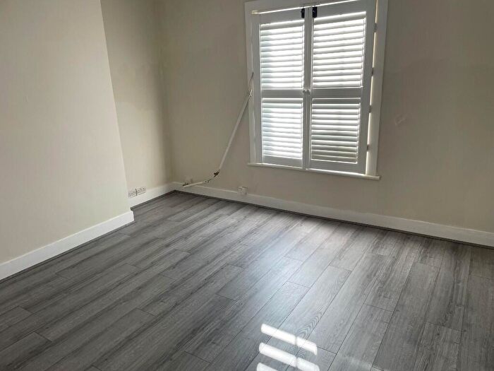 1 Bedroom Flat To Rent In Eastern Esplanade, Southend-On-Sea, Essex, SS1