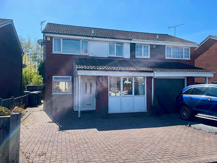 3 Bedroom Semi Detached House For Sale In Great Hall Close, Radcliffe, Manchester, M26