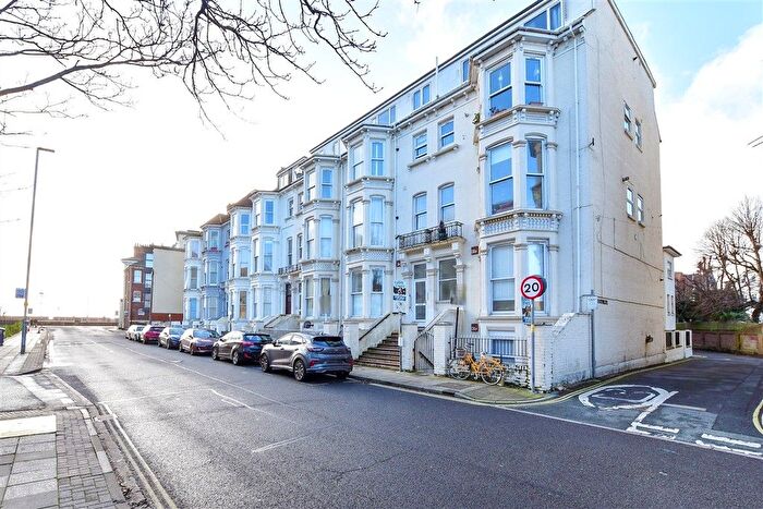 1 Bedroom Flat For Sale In Clarendon Road, Southsea, Hampshire, PO4