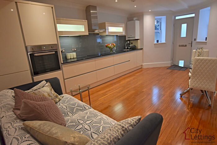 1 Bedroom Ground Flat To Rent In Gedling Grove, Arboretum, NG7