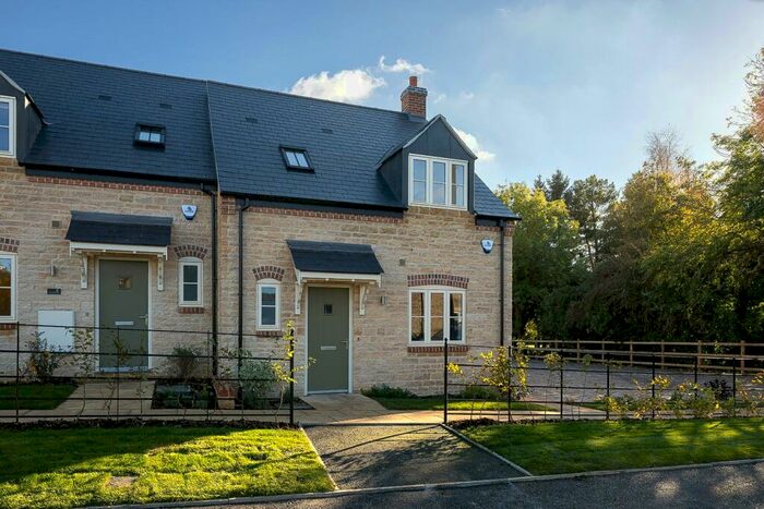 2 Bedroom End Of Terrace House For Sale In Cotterstock Road, Glapthorn, Northamptonshire, PE8