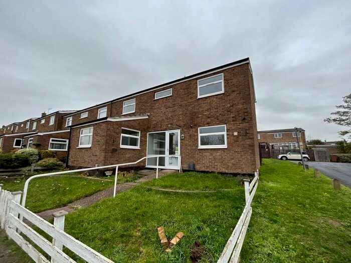 3 Bedroom House To Rent In Grace Way -, SG1