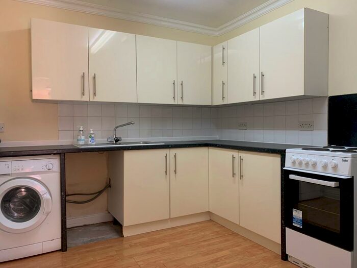 2 Bedroom Property To Rent In Cowbridge Road East, Canton, Cardiff, CF5
