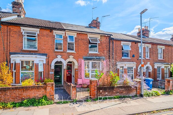 2 Bedroom Terraced House For Sale In Cemetery Road, Ipswich, IP4