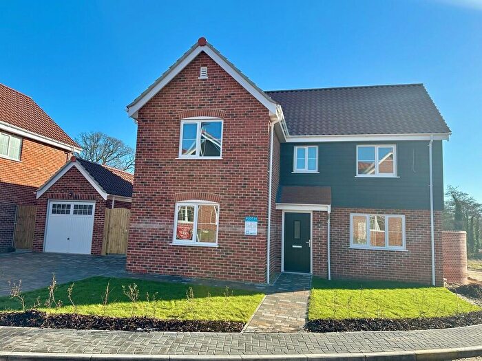 4 Bedroom Detached House For Sale In Stephen George Way, Blundeston, NR32