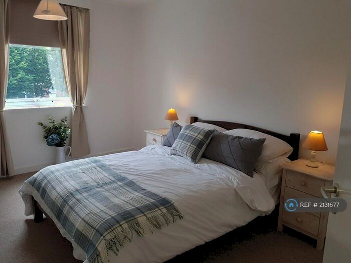 1 Bedroom Flat To Rent In Arlington House, Eastbourne, BN21