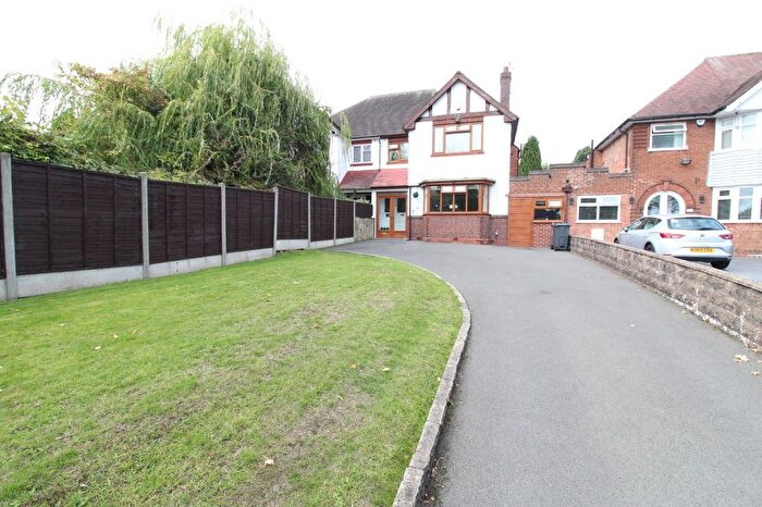 4 Bedroom Semi Detached House For Sale In Church Road, Yardley, Birmingham, West Midlands, B33