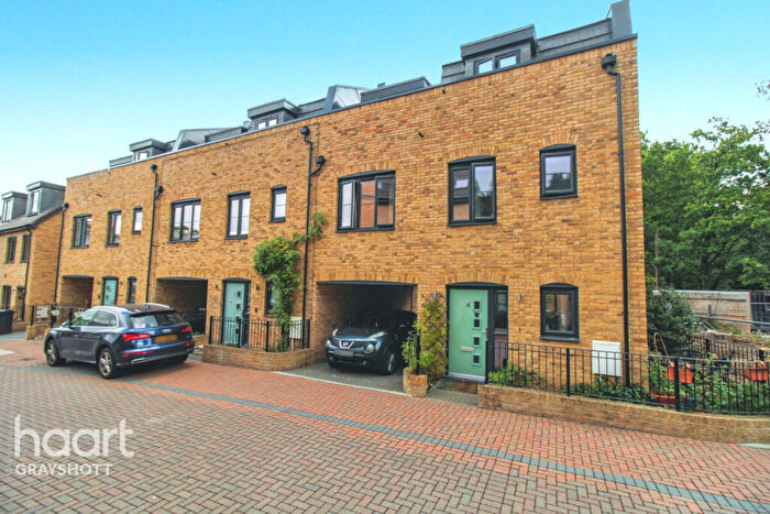 3 Bedroom End Of Terrace House For Sale In Monarch Green, Bordon, GU35
