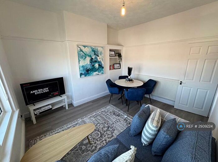 2 Bedroom Flat To Rent In Beach Road, Thornton-Cleveleys, FY5