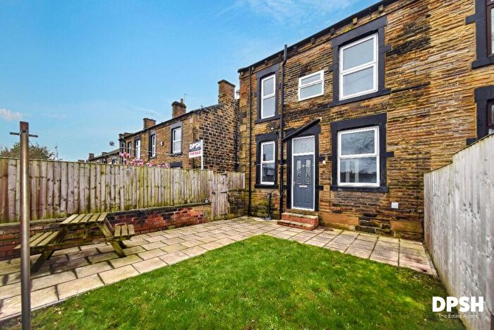 2 Bedroom End Of Terrace House For Sale In New Bank Street, Morley, Leeds, LS27