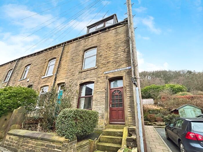 4 Bedroom End Of Terrace House For Sale In Hebden Bridge, West Yorkshire, HX7