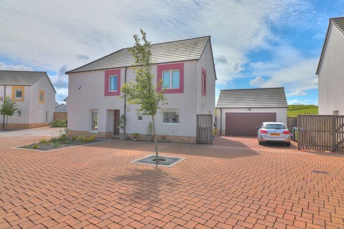 5 Bedroom Detached House For Sale In Picketlaw Road, Eaglesham, Glasgow, G76