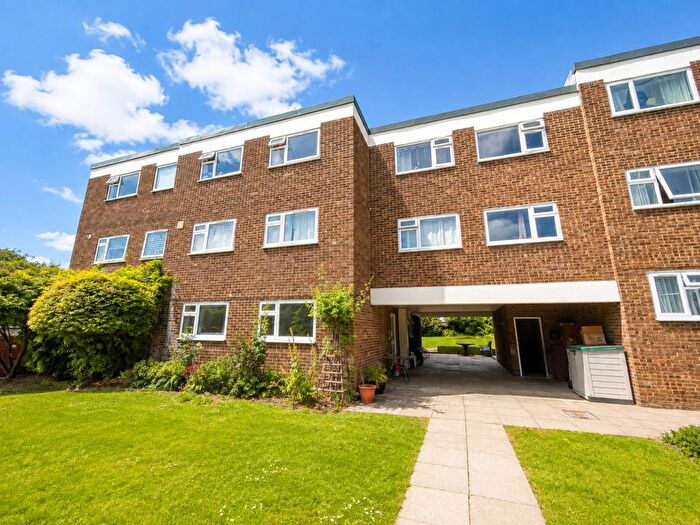 2 Bedroom Apartment To Rent In Northcotts, Hatfield, AL9