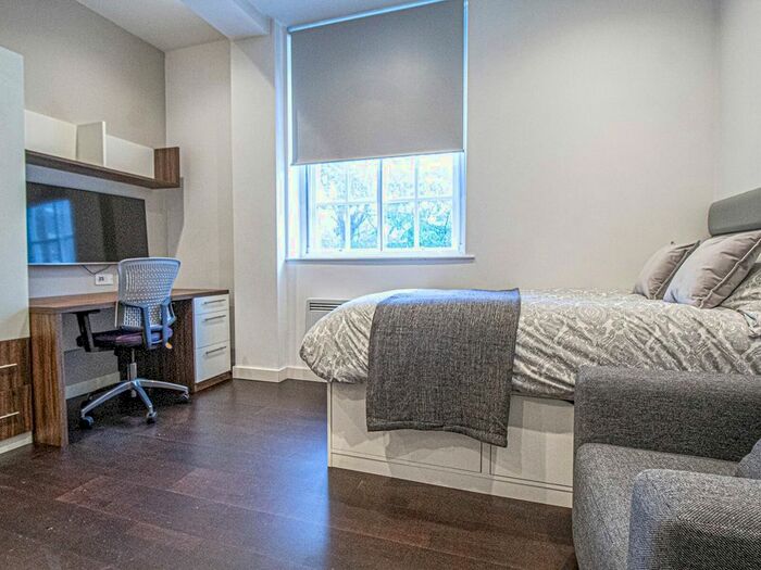 Studio To Rent In Apt, Park Square Residence #, LS1