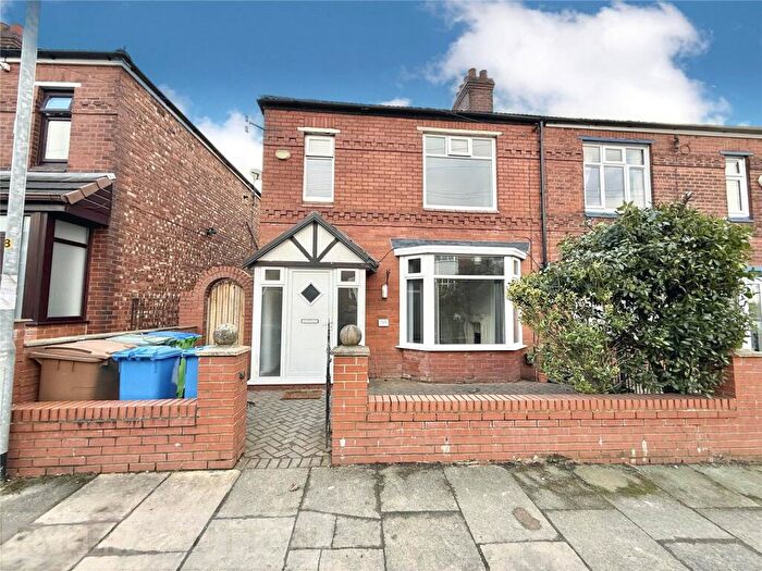 3 Bedroom Semi-Detached House To Rent In Mossway, Alkrington, Middleton, Manchester, M24