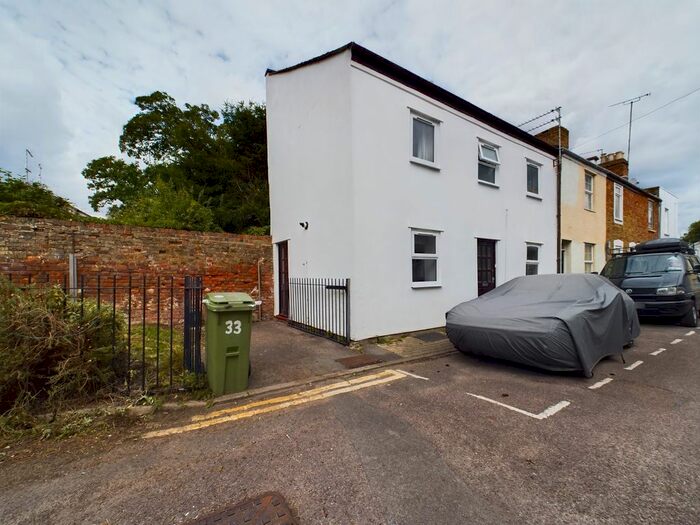 2 Bedroom End Of Terrace House To Rent In Portland Square, Fairview, Cheltenham, GL52