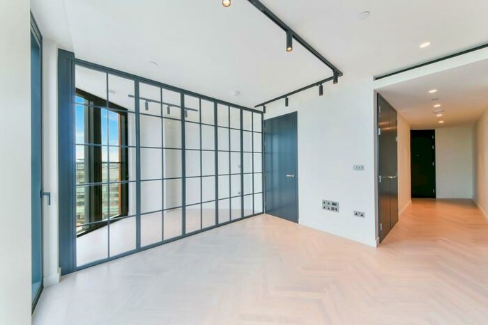 1 Bedroom Apartment To Rent In One Crown Place, Sun Street, London, EC2A