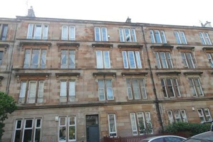 3 Bedroom Flat To Rent In Roslea Drive, Dennistoun, G31