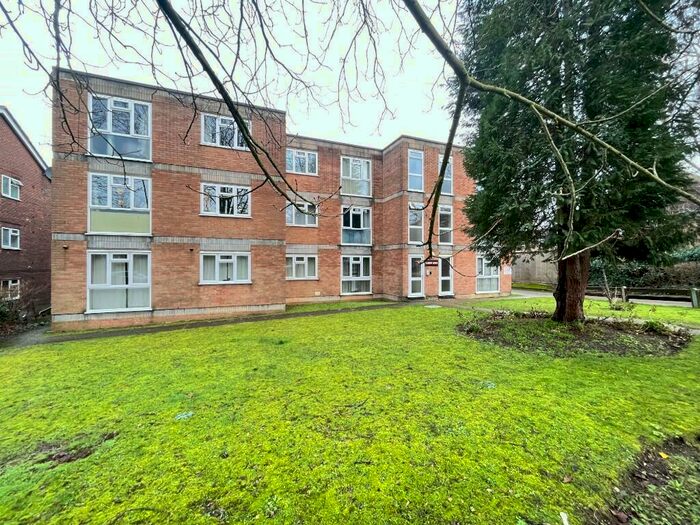 1 Bedroom Apartment To Rent In Eaton Road, Sutton, SM2