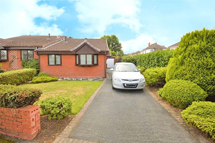 2 Bedroom Bungalow To Rent In Glendale Close, Wolverhampton, West Midlands, WV3