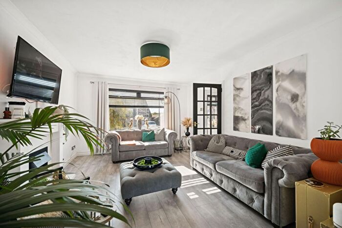 2 Bedroom Bungalow For Sale In Riddochhill Court, Blackburn, EH47