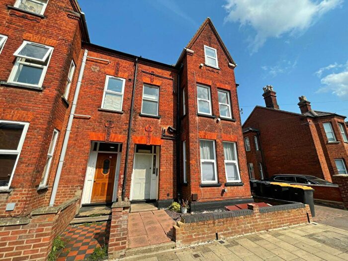 1 Bedroom Flat To Rent In Spenser Road, Bedford, MK40