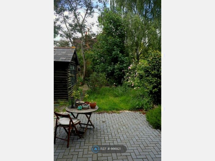 1 Bedroom Flat To Rent In Blackheath, London, SE3