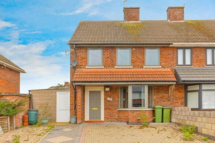 3 Bedroom Semi Detached House For Sale In Woodland Drive, Leicester, LE3