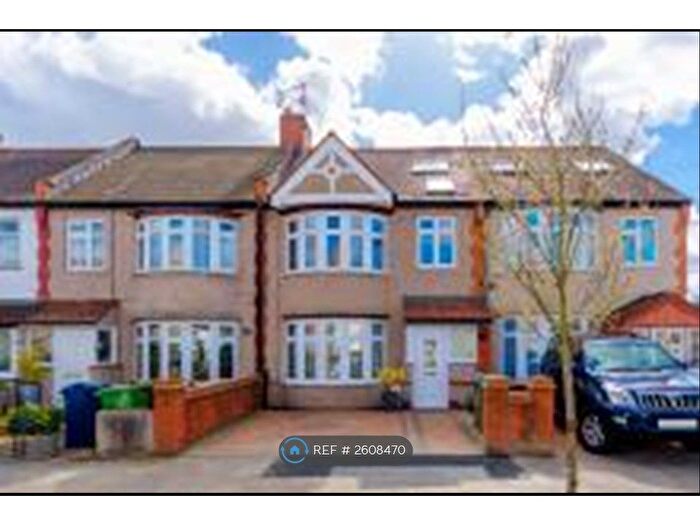 2 Bedroom Flat To Rent In Canterbury Road, North Harrow, HA1