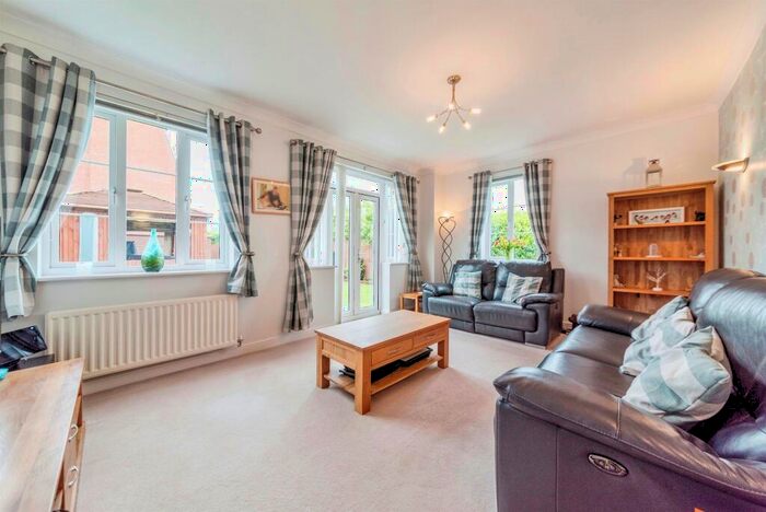 5 Bedroom Detached House For Sale In Riverview, Long Bennington, Newark, NG23